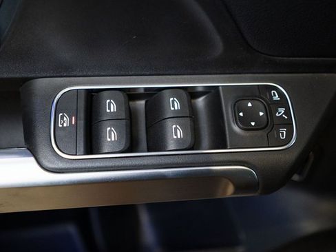 New 2026 Mercedes-Benz GLB 250 GLB 250 image 14