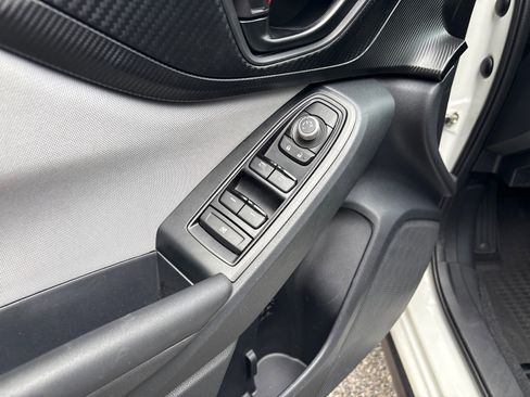 Used 2022 Subaru Crosstrek 2.0i Premium image 13