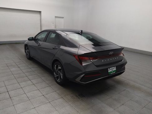 Used 2025 Hyundai Elantra Sport FWD image 5