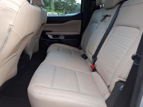 Used 2024 Ford Ranger Lariat w/ Trailer Tow Package image 14