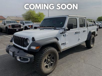 Used 2024 Jeep Gladiator Sport