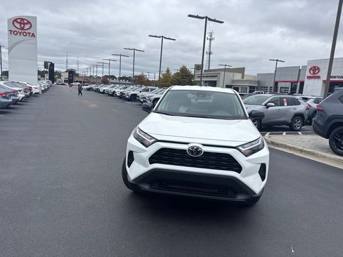 New 2025 Toyota RAV4 LE image 8