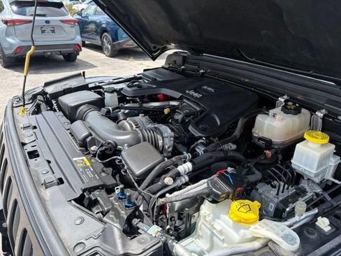Used 2020 Jeep Gladiator Rubicon AWD/4WD image 11