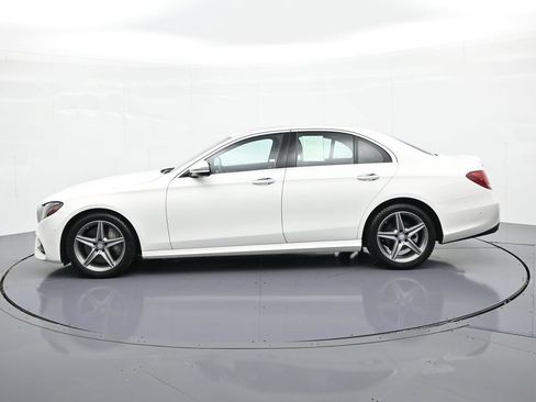 Used 2017 Mercedes-Benz E 300 4MATIC image 9