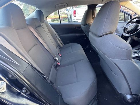 Used 2022 Toyota Corolla LE FWD image 13