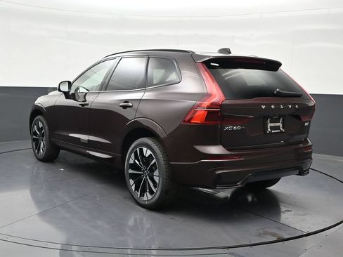 Used 2026 Volvo XC60 B5 Plus AWD/4WD image 3