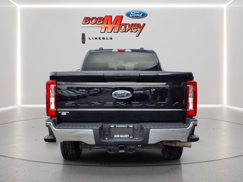 Used 2025 Ford F250 XLT image 6