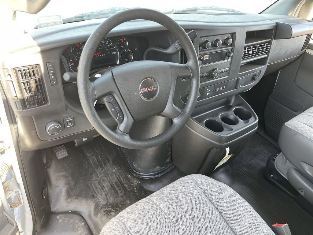New 2025 GMC Savana 2500 Extended w/ Driver Convenience Package RWD image 10