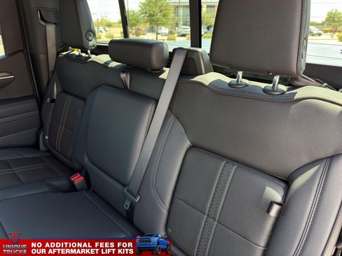 Used 2026 Chevrolet Silverado 1500 High Country w/ Midnight Edition AWD/4WD image 24