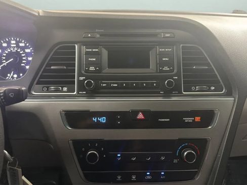 Used 2015 Hyundai Sonata SE FWD image 13