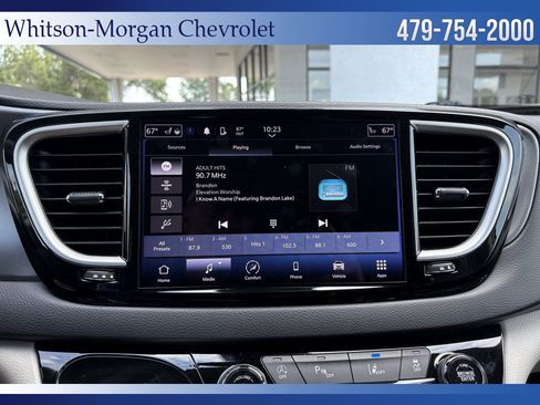 Used 2023 Chrysler Pacifica Touring-L FWD image 26