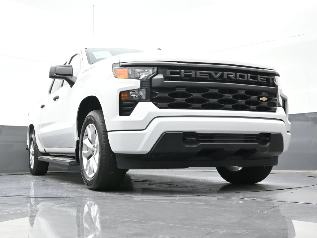 Used 2023 Chevrolet Silverado 1500 Custom RWD image 29