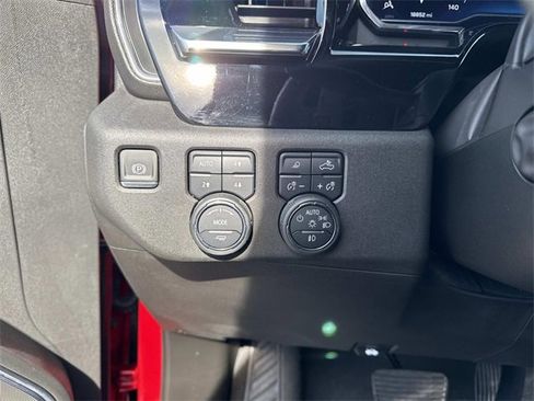 Used 2024 Chevrolet Silverado 1500 High Country image 28