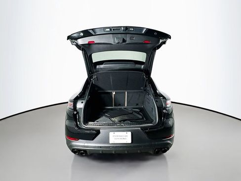 Used 2023 Porsche Cayenne S image 27
