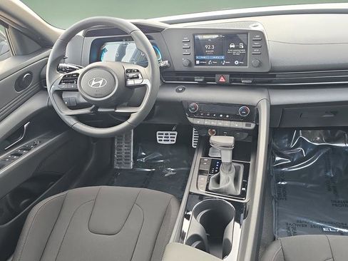 New 2026 Hyundai Elantra SEL Sport Premium FWD image 27