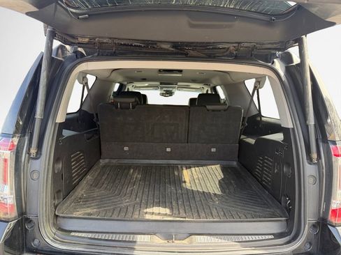Used 2017 GMC Yukon XL SLT w/ Premium Edition image 27