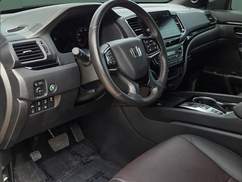 Used 2025 Honda Ridgeline Black Edition image 25