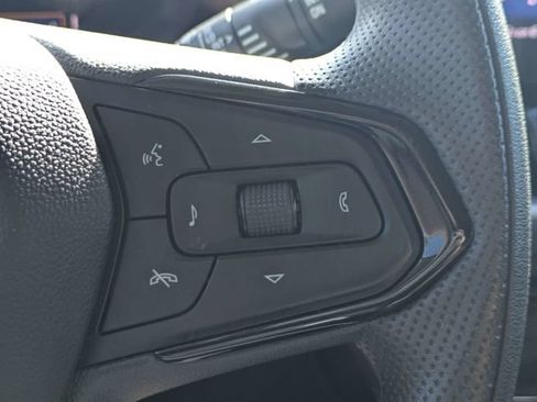 Used 2024 Chevrolet TrailBlazer LT FWD image 24
