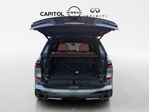 Used 2025 BMW X7 xDrive40i w/ M Sport Package image 11