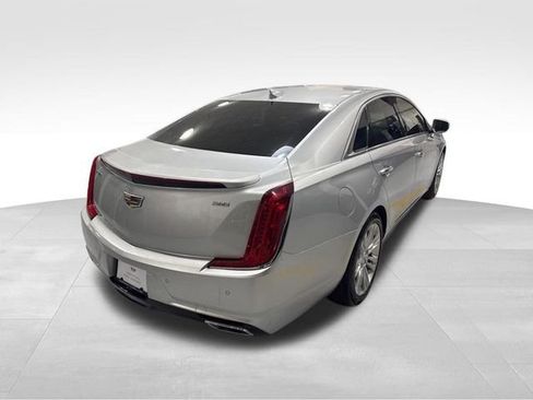 Used 2018 Cadillac XTS Luxury image 5