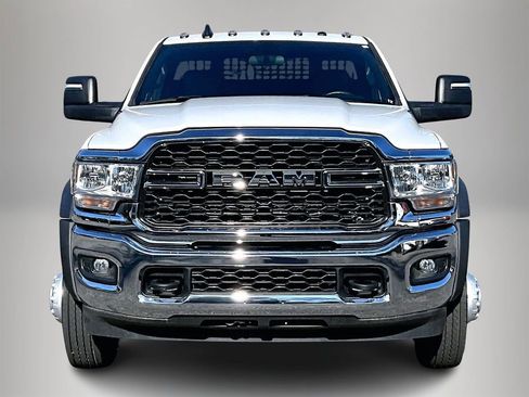 Used 2024 RAM 5500 Tradesman image 3