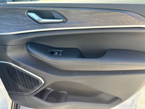 New 2026 Jeep Grand Cherokee Limited image 14