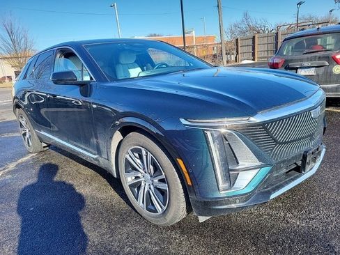 Used 2024 Cadillac Lyriq Luxury w/ LPO, Floor Liner Package image 1