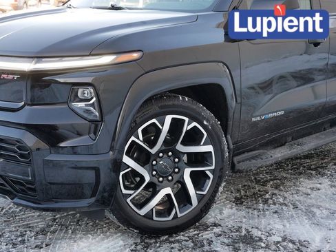 Used 2024 Chevrolet Silverado EV RST image 27