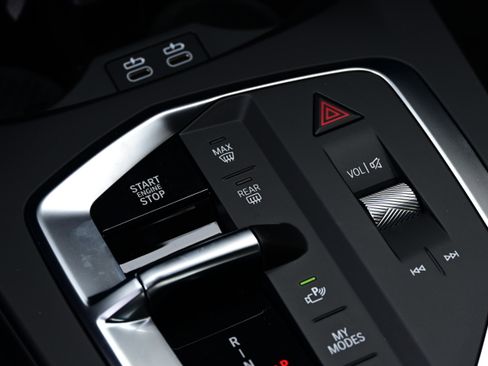 Used 2026 BMW 228i w/ Technology Package image 17