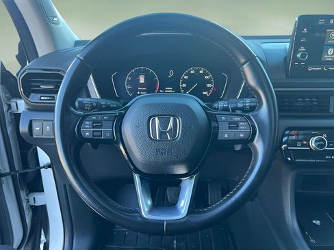 Used 2023 Honda Pilot Touring image 12