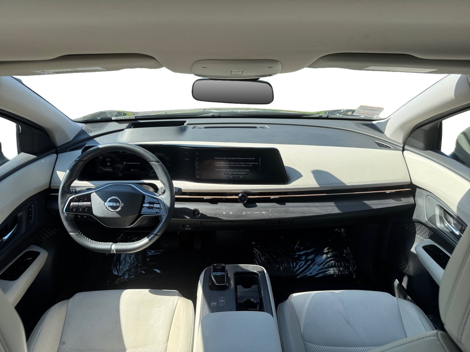 Used 2023 Nissan Ariya AWD image 10