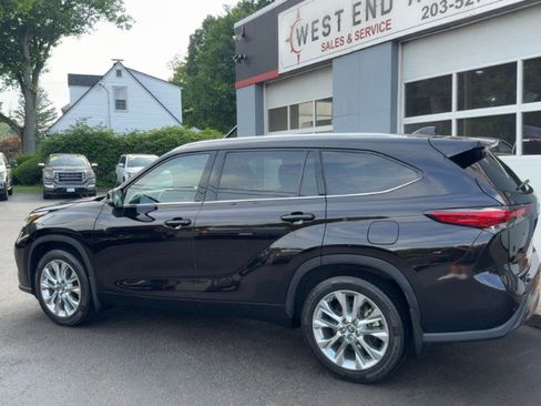 Used 2020 Toyota Highlander Limited AWD/4WD image 7