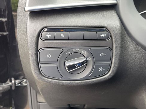 Used 2025 INFINITI QX55 Essential AWD/4WD image 19