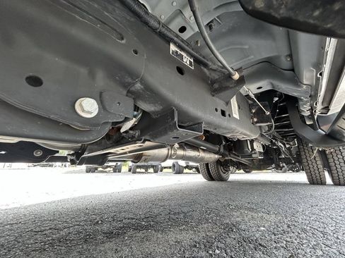 Used 2019 Ford F550 4x4 Regular Cab Super Duty w/ XL Value Package image 27