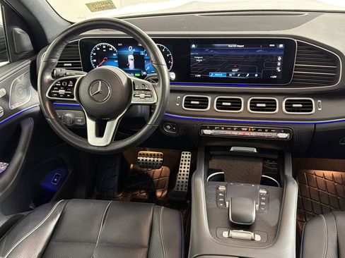 Used 2023 Mercedes-Benz GLS 450 4MATIC image 27