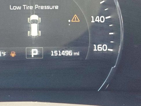 Used 2016 Kia Sorento SX image 9