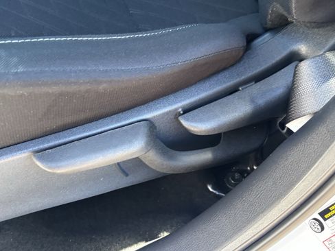 Certified 2024 Nissan Kicks SV image 17