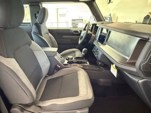 New 2026 Ford Bronco 2-Door image 18