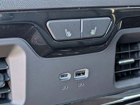 New 2026 GMC Sierra 1500 AT4X AWD/4WD image 38