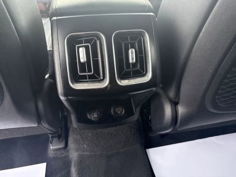 Used 2022 Kia Sorento S w/ Option Group 015 image 27