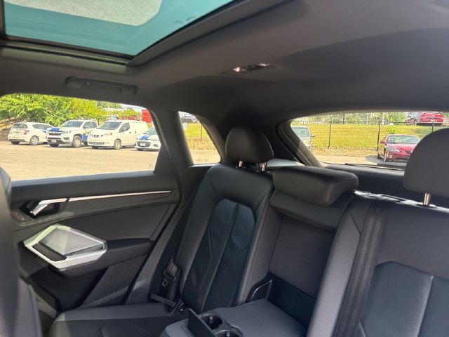 Used 2023 Audi Q3 2.0T Premium AWD/4WD image 31