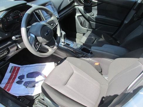 Used 2019 Subaru Impreza 2.0i image 7