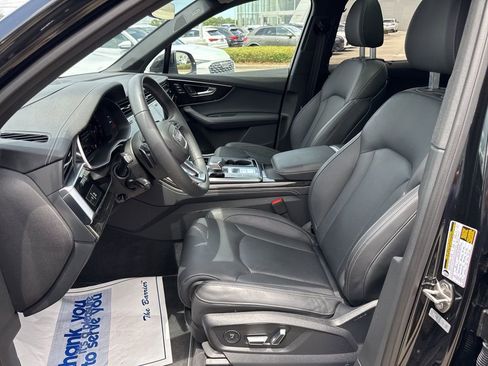 Used 2025 Audi Q7 3.0T Prestige w/ Prestige Package image 32