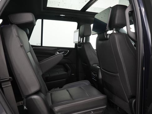Used 2023 Chevrolet Tahoe LT w/ Luxury Package AWD/4WD image 15