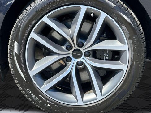 New 2026 Land Rover Range Rover Autobiography AWD/4WD image 12