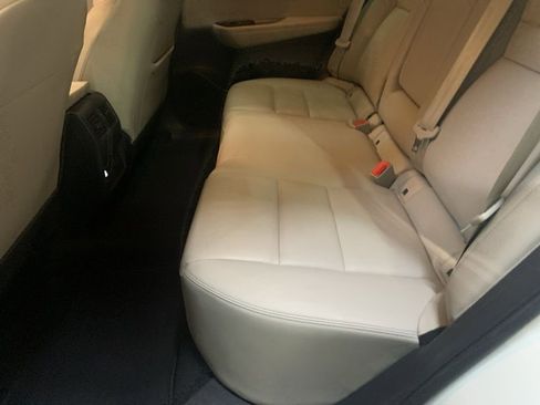 Used 2023 Nissan Rogue SL w/ SL Premium Package image 13