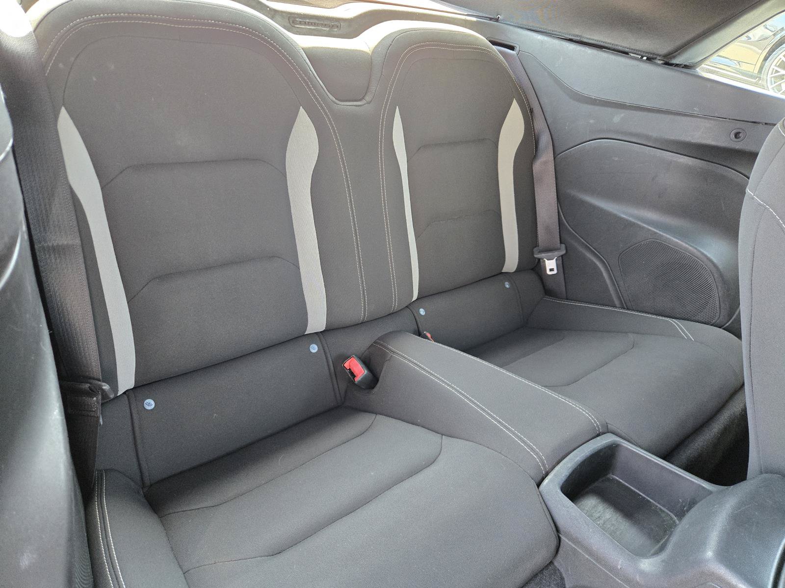 Used 2020 Chevrolet Camaro LT RWD image 27