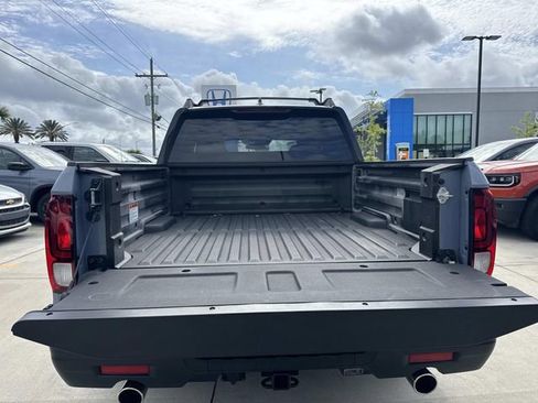 Certified 2023 Honda Ridgeline Sport image 8