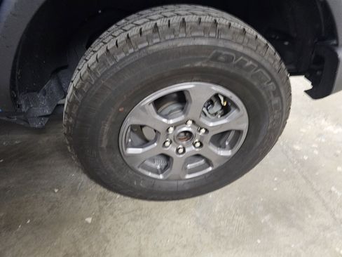 Used 2024 Ford Bronco Big Bend image 9