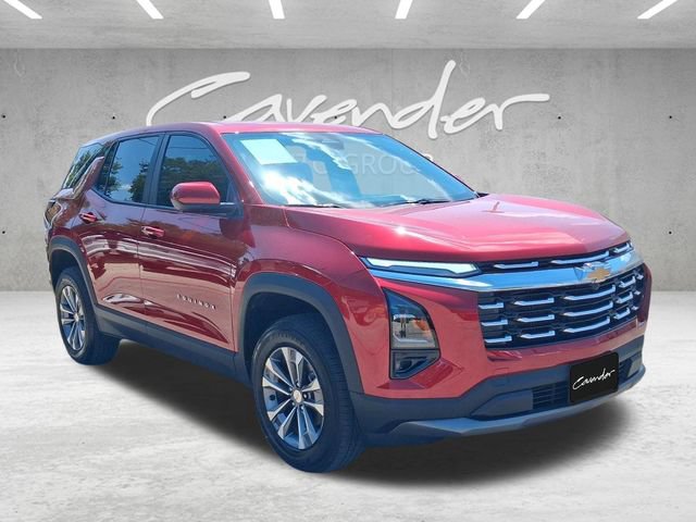 Used 2026 Chevrolet Equinox LT w/ Safety and Technology Package FWD image 2